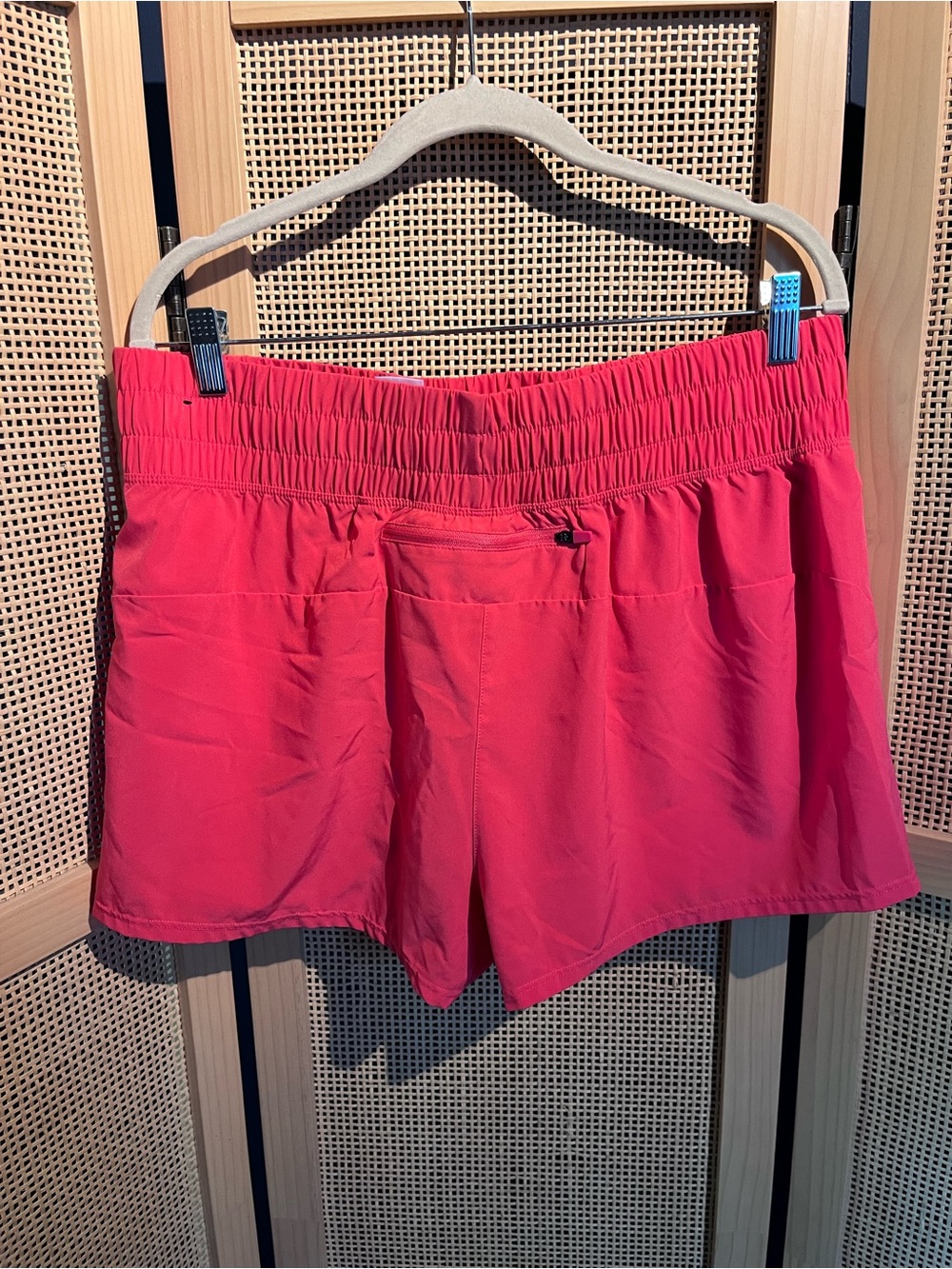 Asics Women’s XL Athletic Shorts NWOT - Picture 4 of 6
